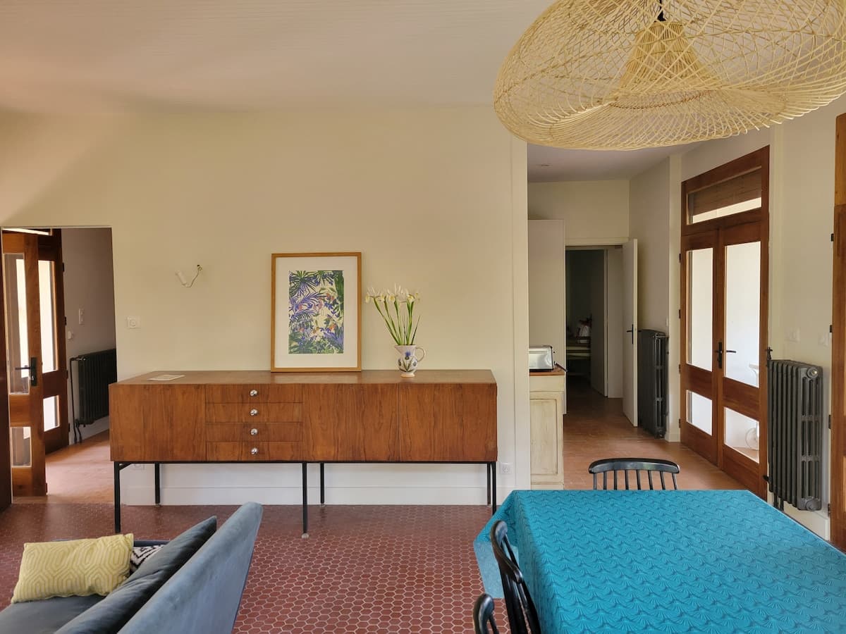 Villa sous les Pins, 300 mètres plage et commerces